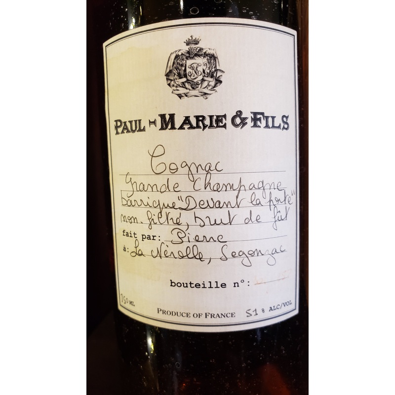 Paul Marie & Fils Cognac, Devant la Porte