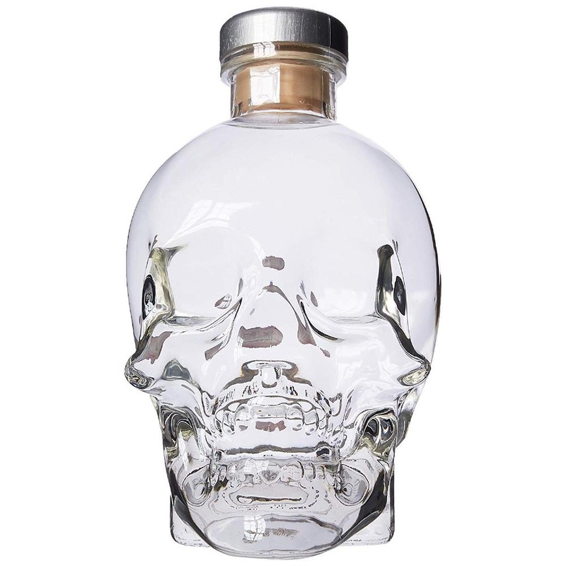 Crystal Head Vodka with 2 shot glasses 750ml