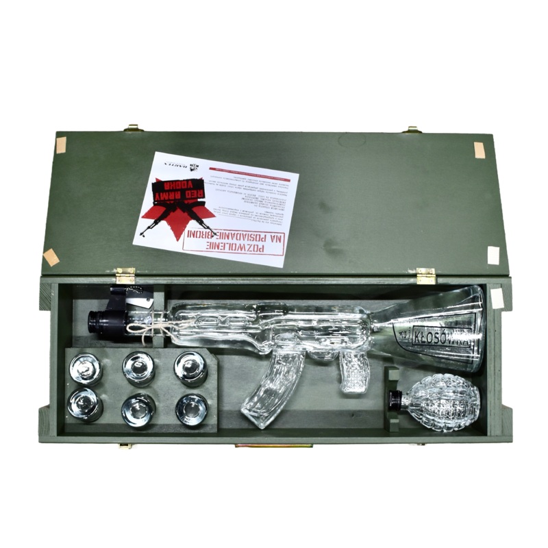 Klosowka Vodka Red Army Gun Set